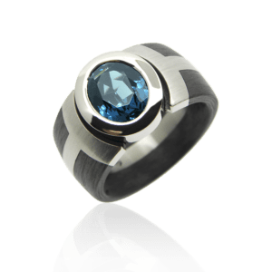 herrenring, männerring, herrenschmuck, männerschmuck, carbonschmuck, carbonring, carbon, weissgold, goldring, edelstein, edelsteinschmuck, turmalin, indigolith, facettiert, design, modern, gents ring, gents jewelry, mens ring, mens jewelry, carbon ring, white gold, gold ring, gemstone, gemstone jewelry, tourmaline, indigolite, facetted, goldschmiede, goldsmith, manufacture, atelier, swissmade, jewellery, faktor s, sahak, zürich, zurich, winterthur, jewelry