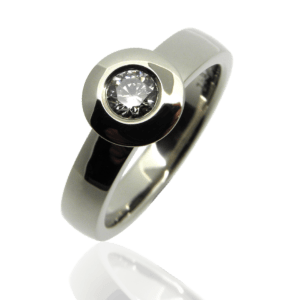 damenring, diamantring, solitär, verlobungsring, diamond ring, ladies ring, engagement ring, white gold, weissgold, goldschmiede, goldsmith, manufacture, atelier, faktor s, sahak, winterthur, zürich, zurich, swissmade, jewellery, jewelry