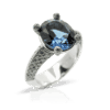 Damenring_Edelsteinring_Cocktailring_Weissgold_Diamantring_Diamantschmuck_Topas_London_Blue_Goldschmied_Brillant_Sahak_Winterthur_Zurich_Swissmade_Edelstein_1500
