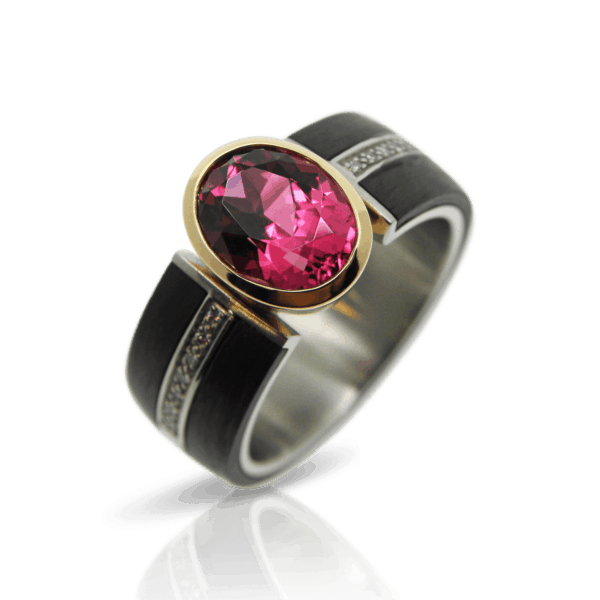 Damenring, Edelsteinring, Cocktailring, Damenschmuck, Turmalin, Turmalinschmuck, Carbon, Carbonring, Diamanten, Brillanten, pink, rosa, carbon, palladium, rotgold, edelsteine, diamantring, diamantschmuck, goldschmiede, individuell, handarbeit, zürich, design, modern, Women's ring, gemstone ring, cocktail ring, women's jewelry, tourmaline, tourmaline jewelery, carbon, carbon ring, diamonds, diamonds, pink, pink, carbon, palladium, rose gold, gemstones, diamond ring, diamond jewelery, goldsmith, individual, handmade, zurich, design, winterthur, zürich, sahak, faktor s, swissmade, jewelry, jewellery