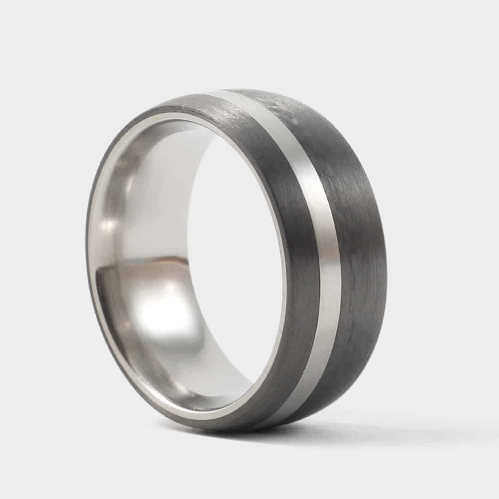 Carbonring_Herrenring_Titan_Carbon_Trauring_Partnerring_10100002_Glanzband_2_Swissmade_Sahak_Jewellery_Zurich